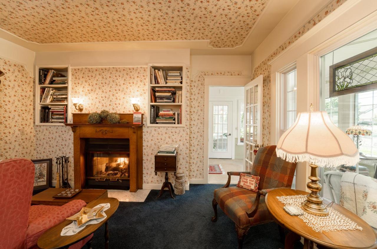 Yelton Manor Bed And Breakfast South Haven Extérieur photo