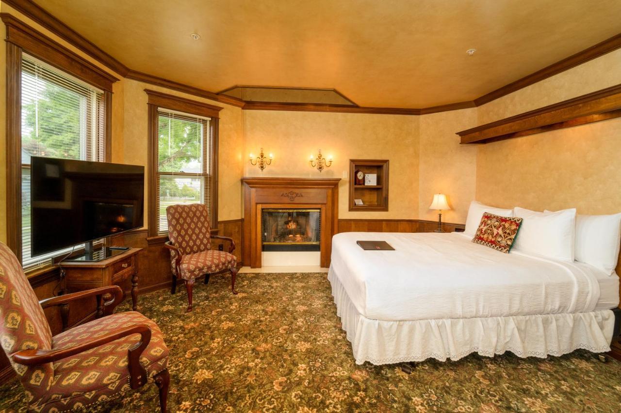 Yelton Manor Bed And Breakfast South Haven Chambre photo