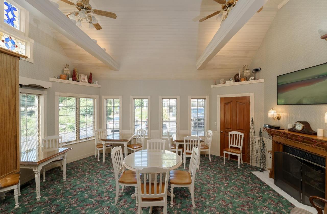 Yelton Manor Bed And Breakfast South Haven Extérieur photo