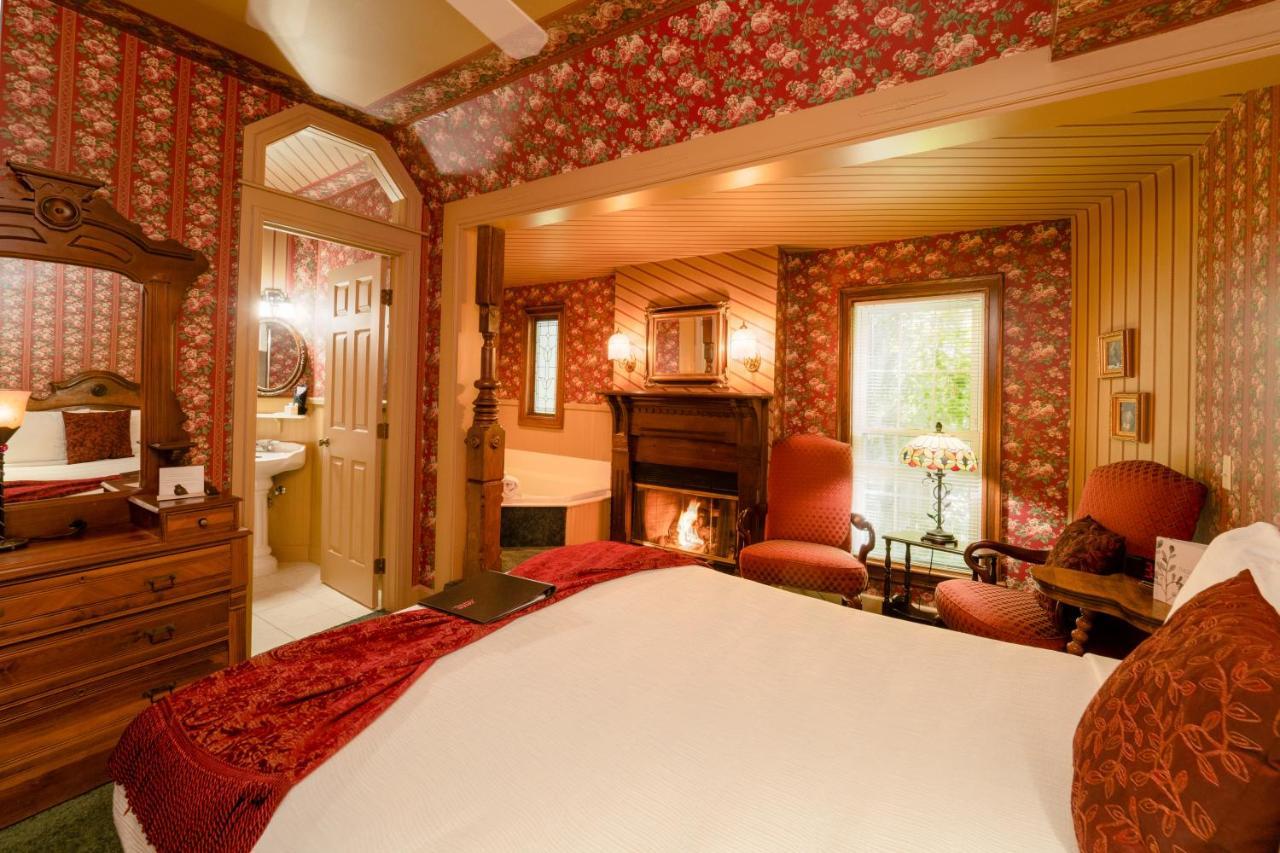 Yelton Manor Bed And Breakfast South Haven Chambre photo
