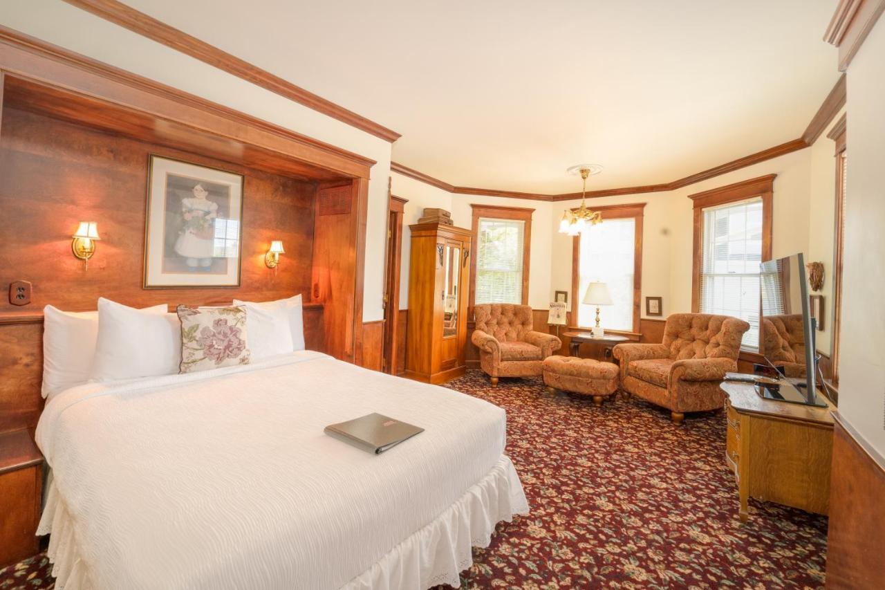 Yelton Manor Bed And Breakfast South Haven Chambre photo
