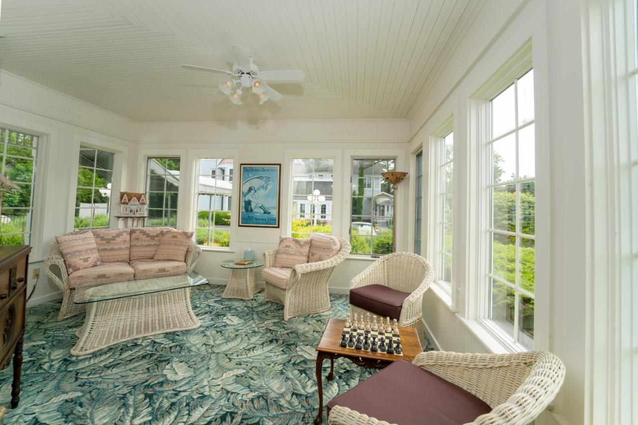 Yelton Manor Bed And Breakfast South Haven Extérieur photo